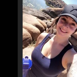 Meet your Posher, Lesly